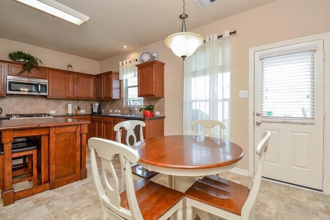 Building Photo - 3322 Aegean Dr
