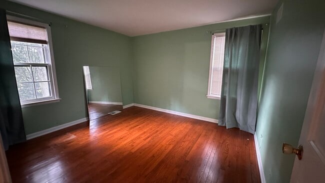 Building Photo - 3537 Winnetka Rd