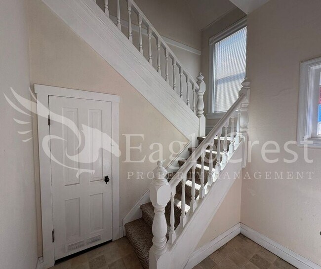Building Photo - Charming Historic 4-Bedroom Home with Fenced Yard & Chicken Coop