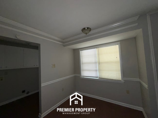 Building Photo - 3712 Covington Pike