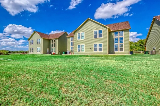 Building Photo - 126 Eagle Meadow Dr