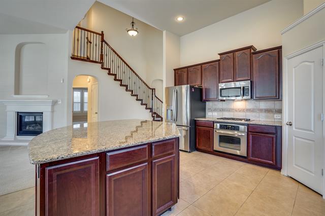 Building Photo - 7747 Ivanhoe Dr