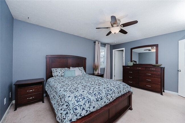 Building Photo - 979 Barclay Rd