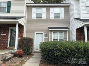 Building Photo - 1825 Birch Heights Ct