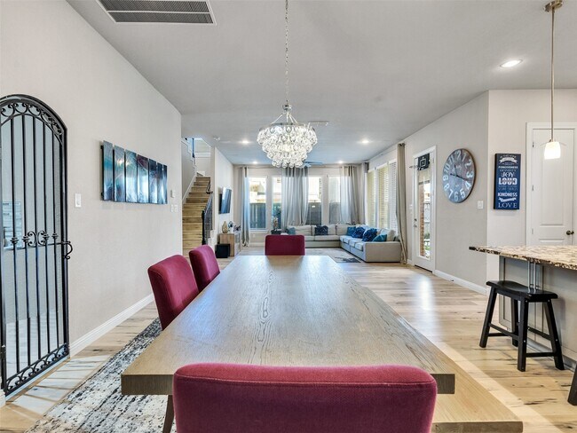 Building Photo - 18324 Parkview Point Dr