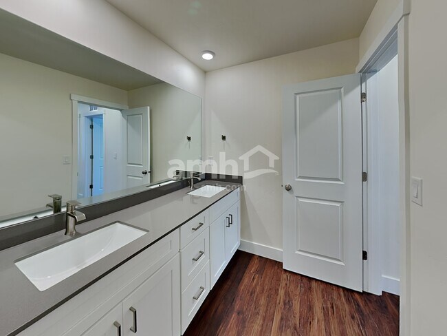 Building Photo - 6615 W Achievement St