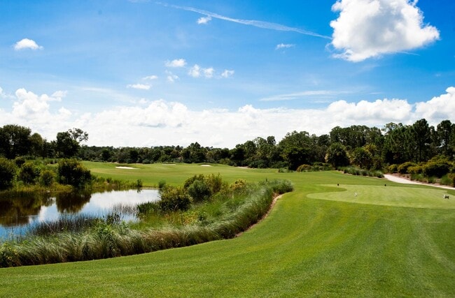 Building Photo - Available from Jun 1st as a furnished annual 2BR/2BA+Den Condo in Treviso Bay!