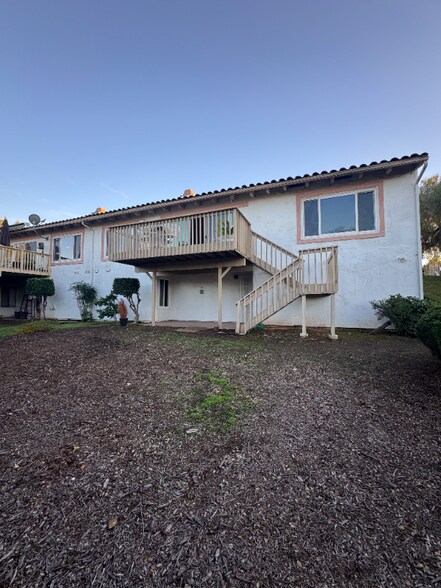 Building Photo - 1346 Miraflores Glen