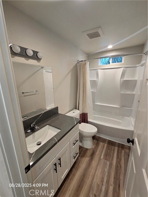 Building Photo - 600 Hamilton St