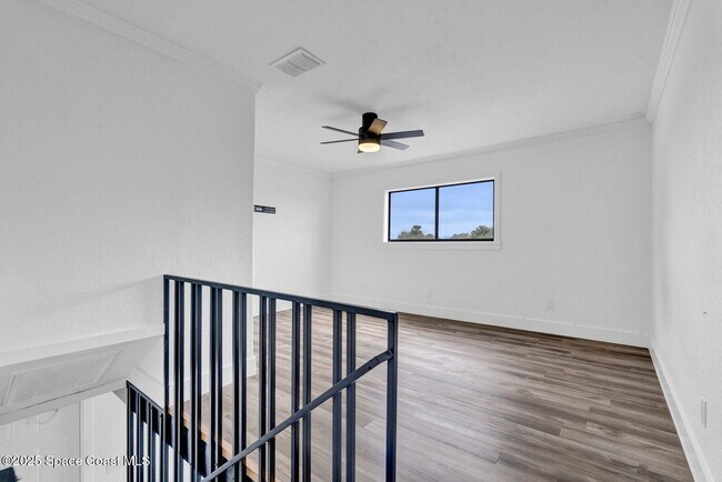 Building Photo - 3912 Overlook Dr