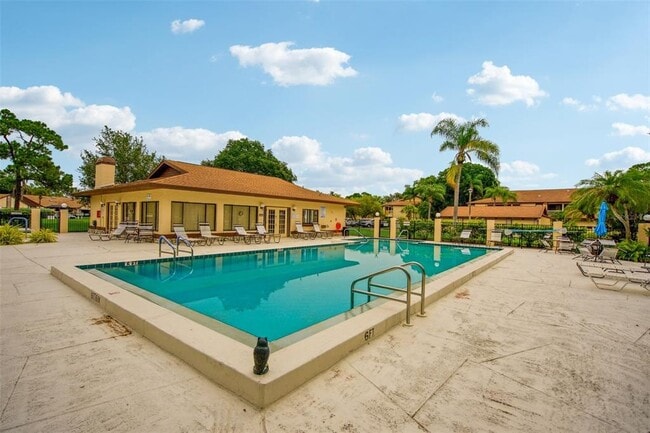 Building Photo - 5793 Avista Dr