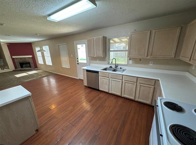 Building Photo - 4221 Meadowknoll Dr