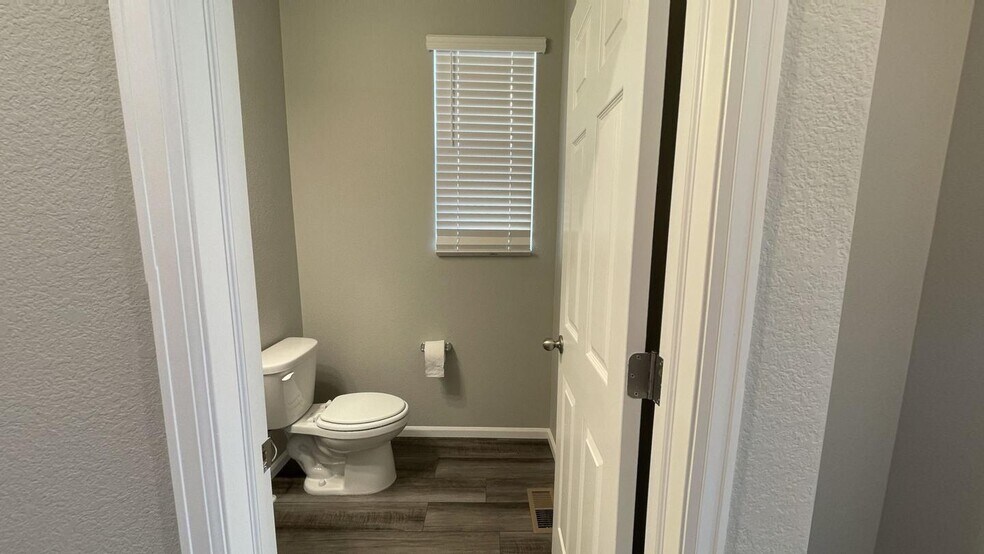 Building Photo - Stylish Henderson duplex near Barr Lake State Park