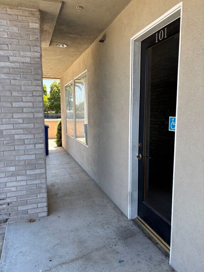 Building Photo - 2050 Artesia Blvd