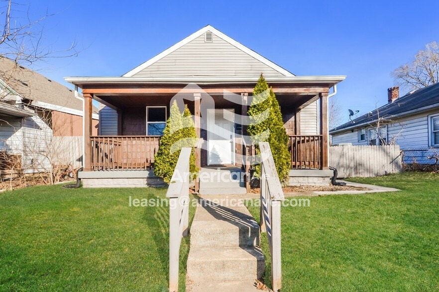 Primary Photo - 1515 Villa Ave