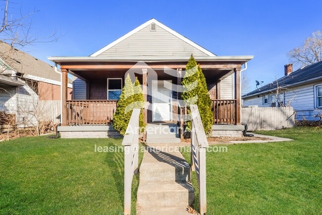 Building Photo - 1515 Villa Ave