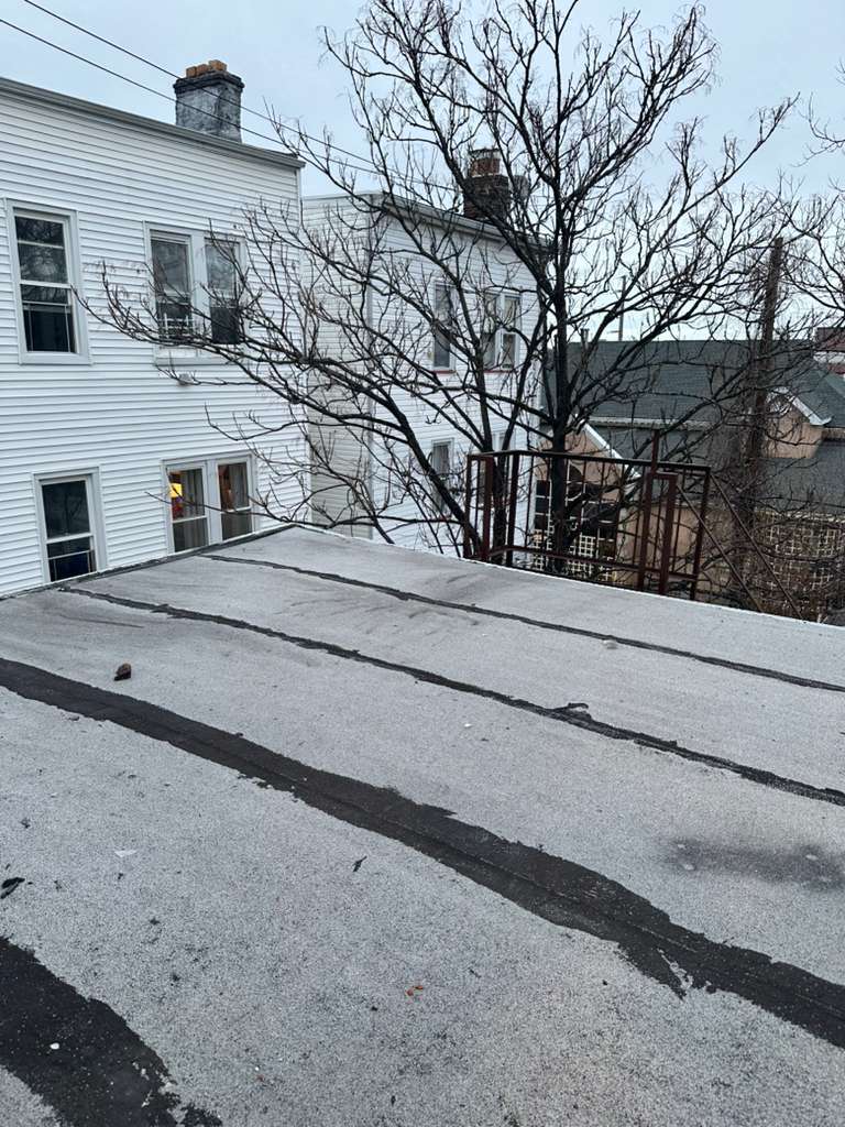 Building Photo - 305 Woodside Ave