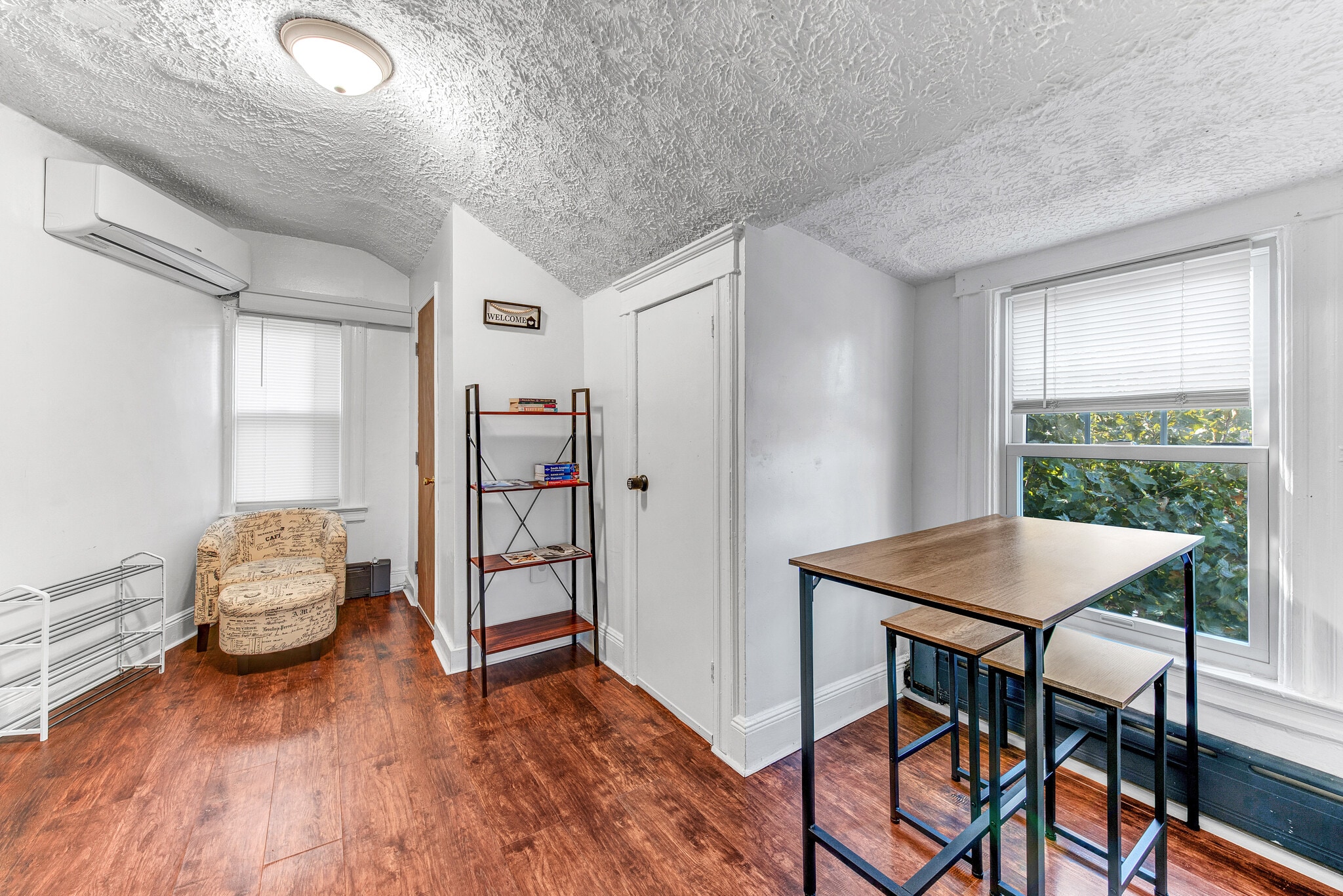 Building Photo - 7108 Hudson Ave