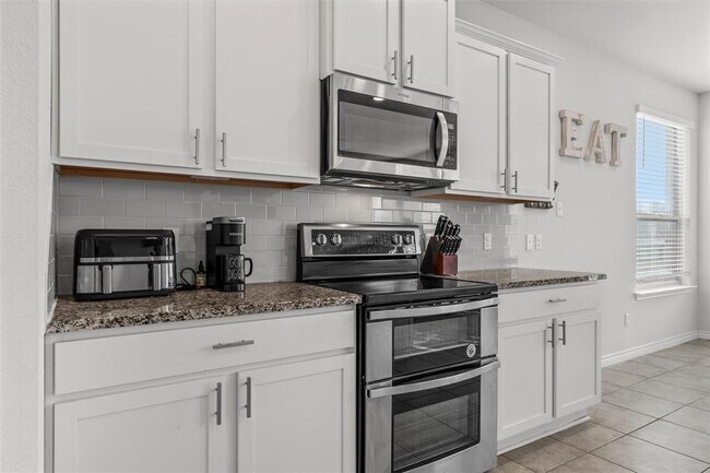Building Photo - 6113 Lavaca Dr