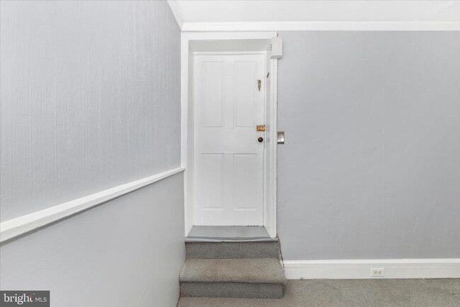 Building Photo - 326 E Patrick St