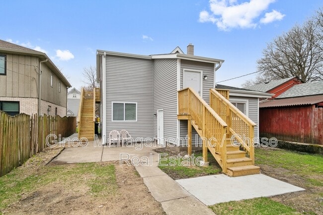 Building Photo - 9305 S Homan Ave
