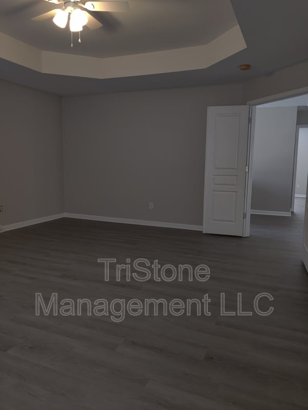 Building Photo - 2536 Carmathen Rd