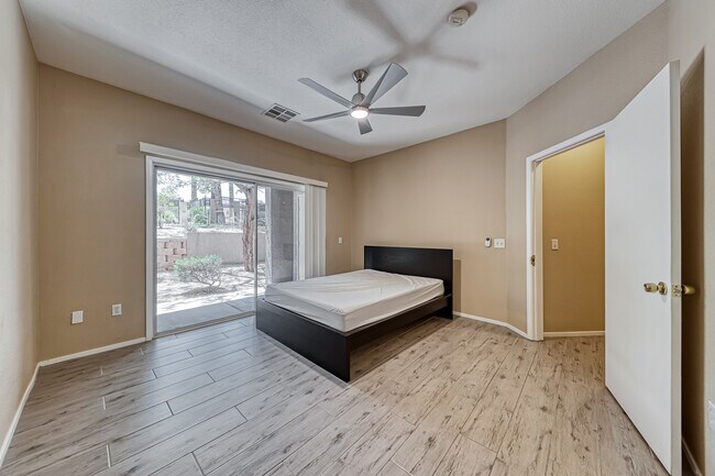 Building Photo - 673 Peachy Canyon Cir