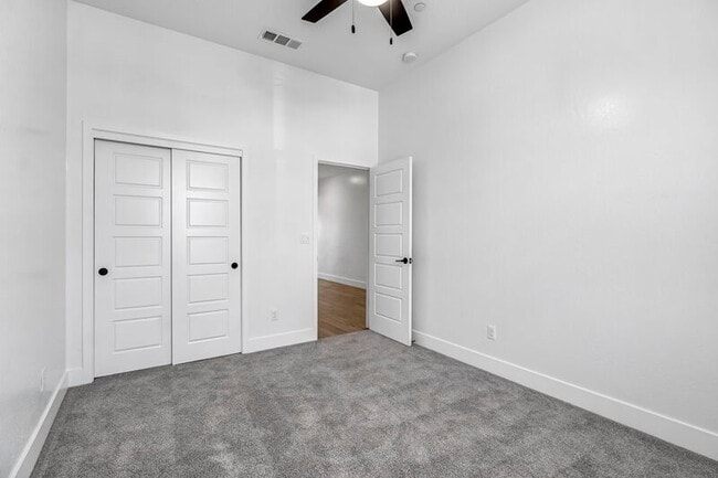 Building Photo - 7153 E Harvard Ave