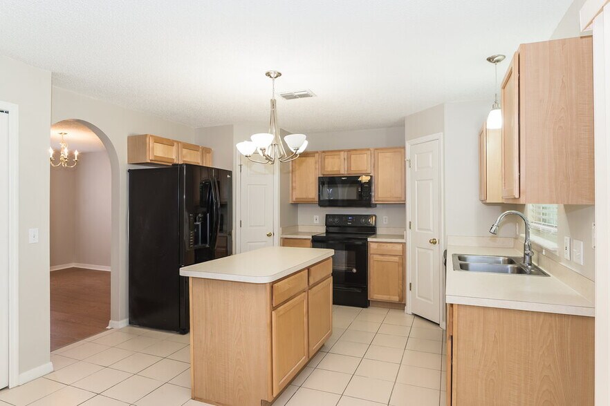 Building Photo - 3487 Hickory Landing Ct