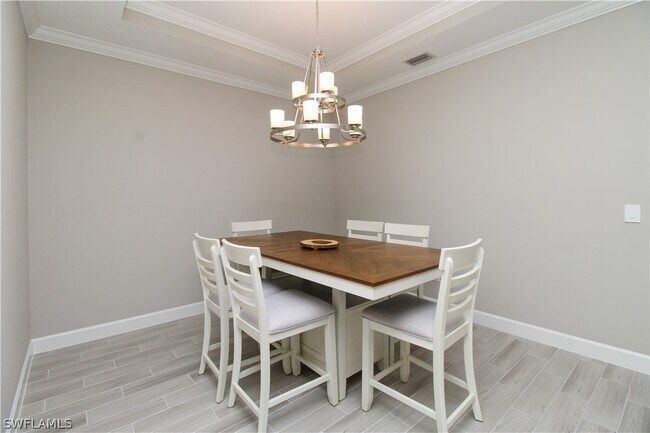 Building Photo - 15565 Vittorio St