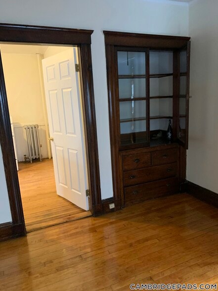 Building Photo - 14 Centre St