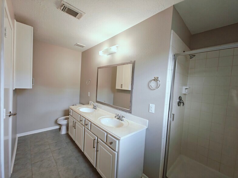 Building Photo - 2506 Teal Run Place Dr