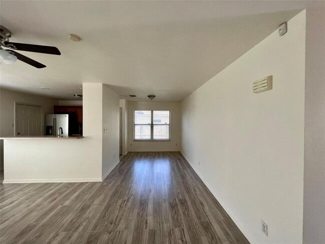 Building Photo - 3110 Sparrow St