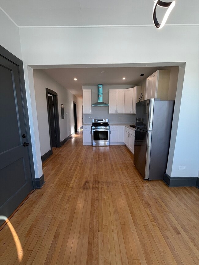 Building Photo - 1812 S 58th Ct