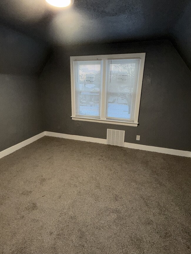 Building Photo - 18882 Marx St