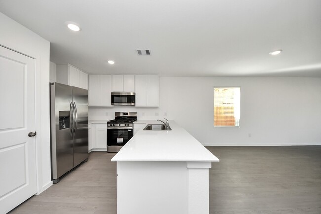 Building Photo - 2523 Night Emerald Dr