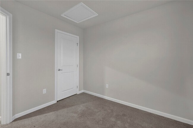 Building Photo - 6003 Atlin Ln
