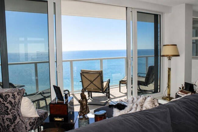 Building Photo - 4300 N Ocean Blvd
