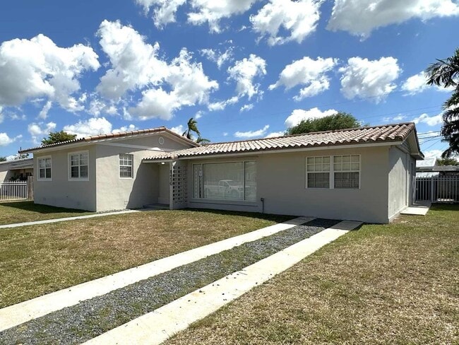Primary Photo - 8450 SW 27th Terrace