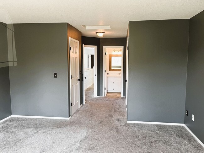 Building Photo - 3-Bedroom Home in vibrant Kenton neighborh...