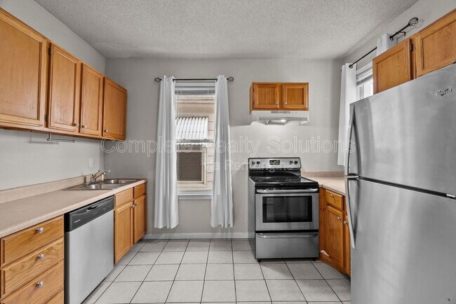 Building Photo - 4152 Wilmington Ave