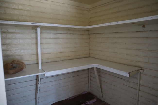 Building Photo - Fully Renovated Home You'll Want To See!