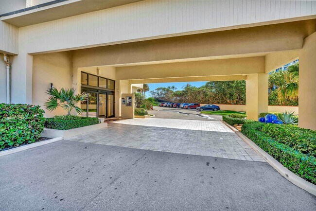 Building Photo - 100 Ocean Trail Way