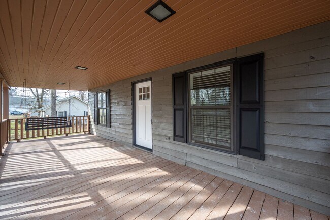 Building Photo - 8229 Patterson Rd