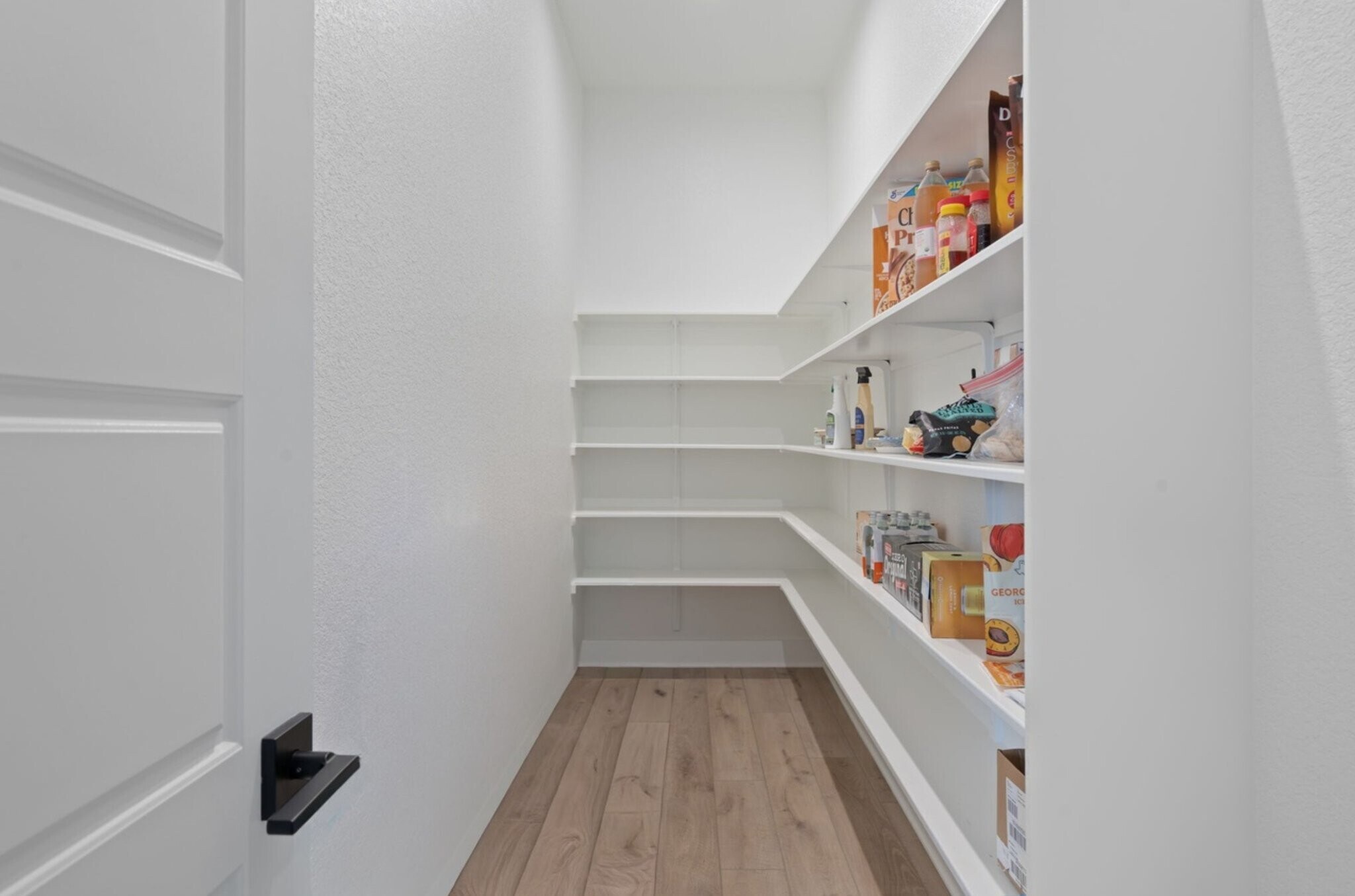 Building Photo - 616 Hallwood Dr