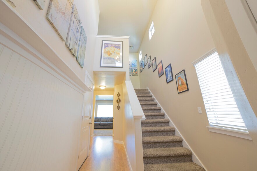 Building Photo - 2666 W Cottonwood Dr