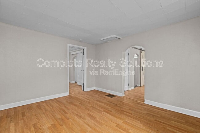Building Photo - 2726 Osgood Ave