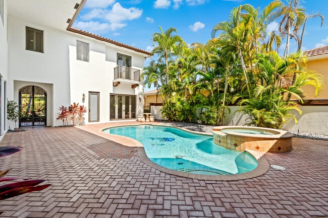 Building Photo - 17550 Circle Pond Ct