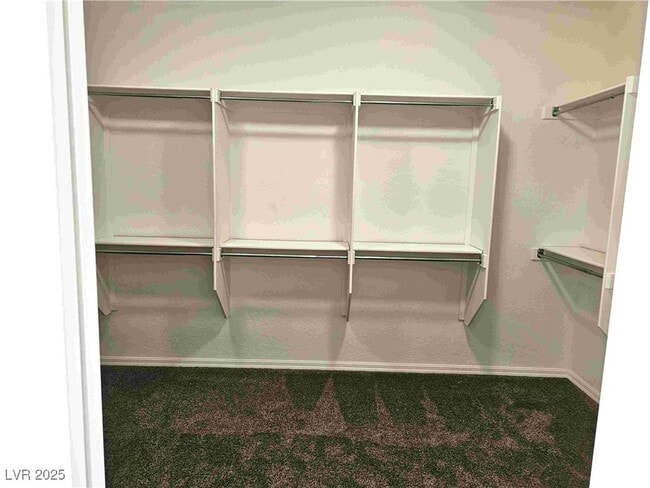 Primary Photo - 2553 Chateau Clermont St