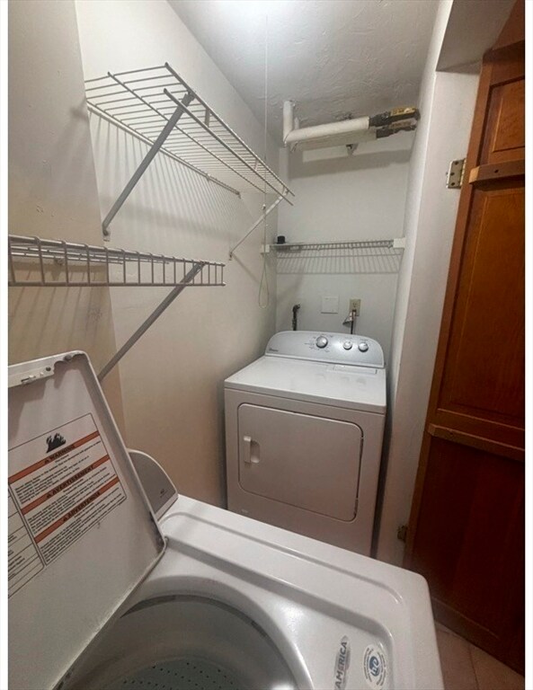 Building Photo - 1 A St